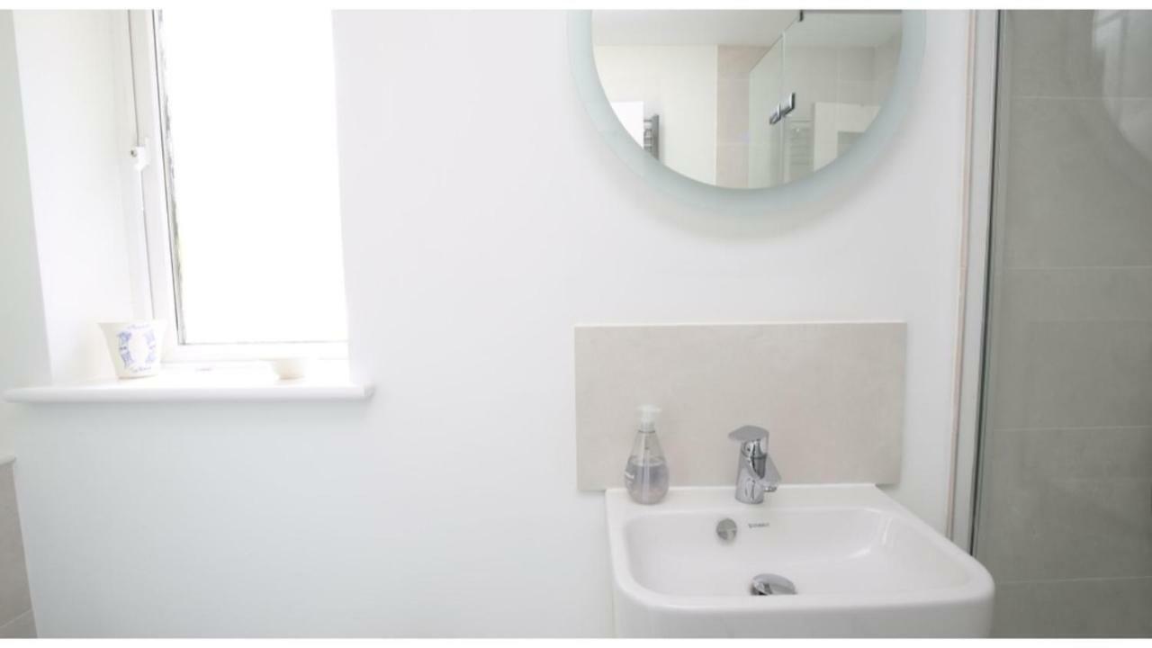 ★ Luxury Oxford Apartment ★ Sleeps 4, Free Parking Luaran gambar